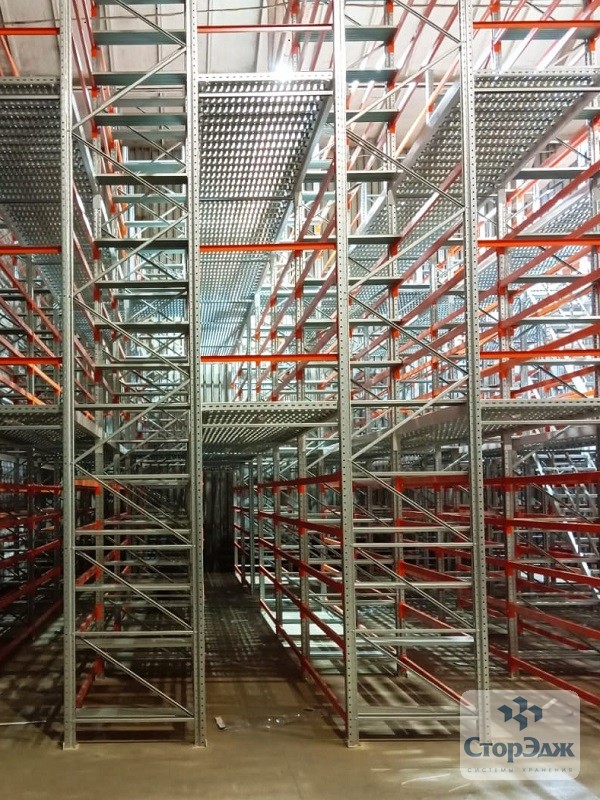 Трехэтажный мезонин