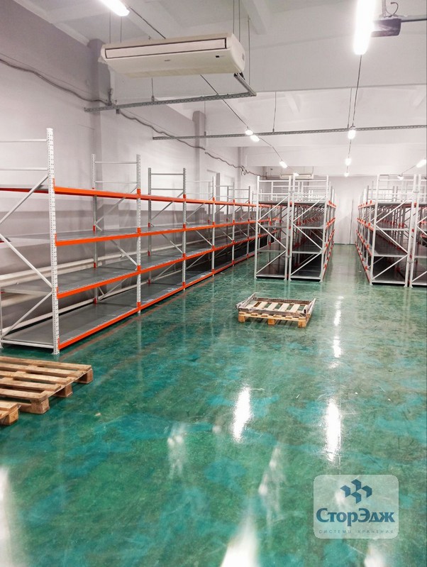 Полочные стеллажи